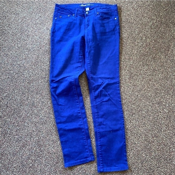 Kenneth Cole designer jeans in vibrant blue size 30 P. Like new. Very classy. - Picture 1 of 8